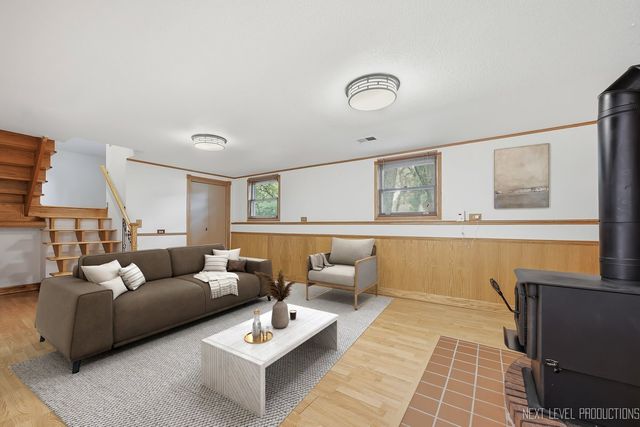 28W041 Elm Drive, West Chicago, IL 60185