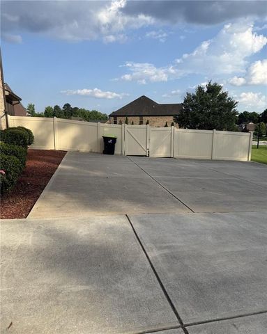 105 Way Point Drive, Stockbridge, GA 30281