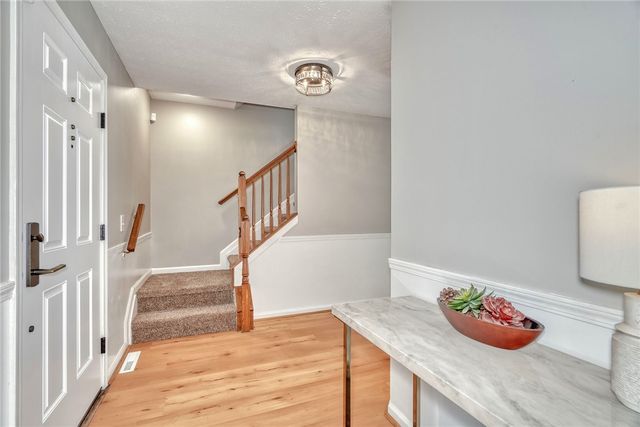 652 Beaver Creek, Macedon, NY 14502