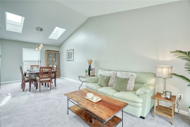 652 Beaver Creek, Macedon, NY 14502