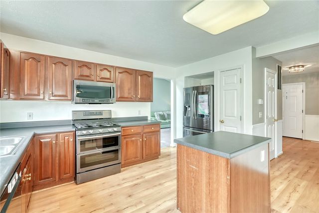 652 Beaver Creek, Macedon, NY 14502