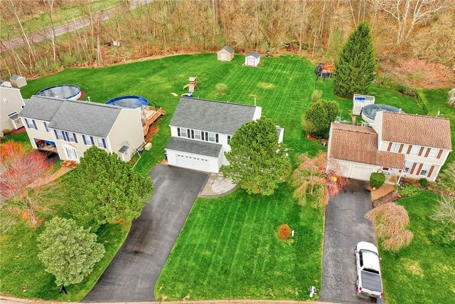 652 Beaver Creek, Macedon, NY 14502