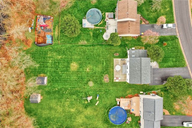 652 Beaver Creek, Macedon, NY 14502