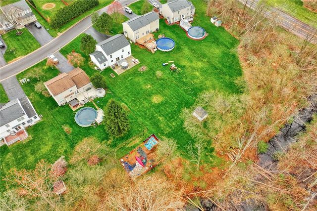 652 Beaver Creek, Macedon, NY 14502