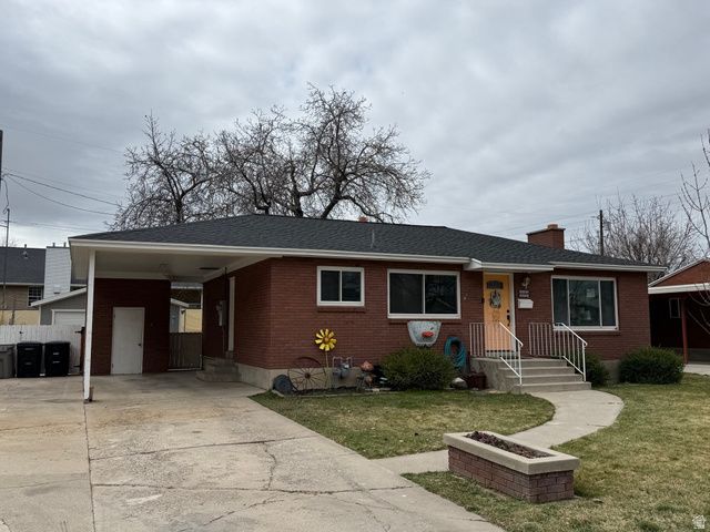 1130 E HILLCREST, Springville, UT 84663