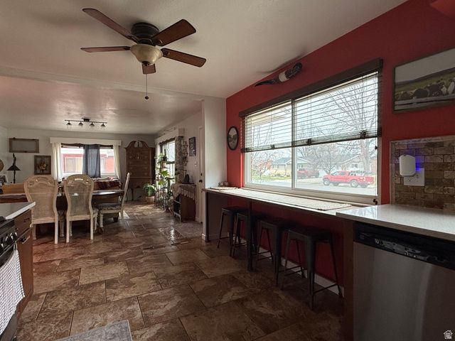 1130 E HILLCREST, Springville, UT 84663