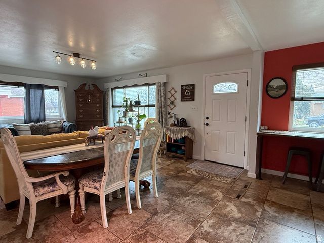 1130 E HILLCREST, Springville, UT 84663