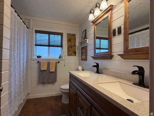 1130 E HILLCREST, Springville, UT 84663