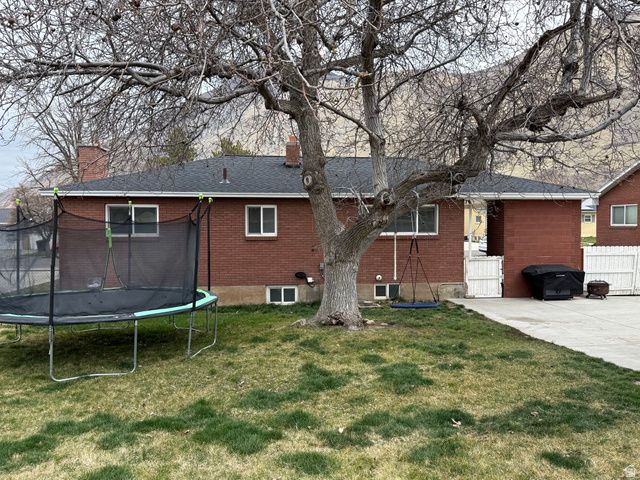 1130 E HILLCREST, Springville, UT 84663