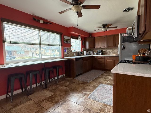 1130 E HILLCREST, Springville, UT 84663