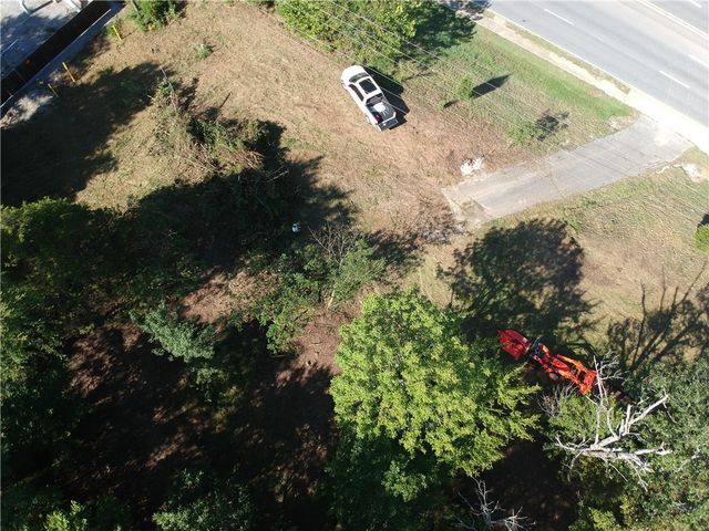 236 N Crossover Road, Fayetteville, AR 72701