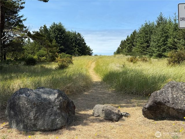 1414 177th Place, Long Beach, WA 98631