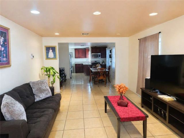 3428 Fletcher Drive, Los Angeles, CA 90065