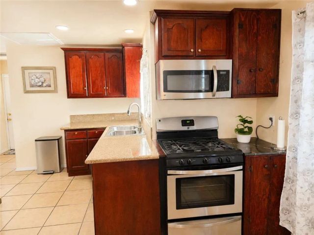 3428 Fletcher Drive, Los Angeles, CA 90065