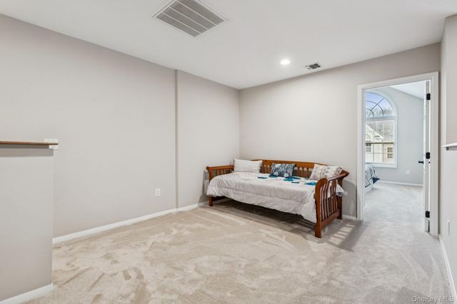 223 Kettles Lane, Medford, NY 11763