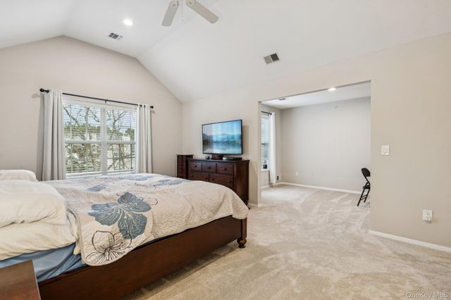 223 Kettles Lane, Medford, NY 11763