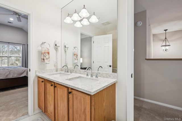 223 Kettles Lane, Medford, NY 11763