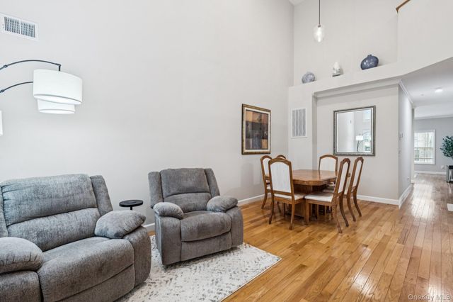 223 Kettles Lane, Medford, NY 11763