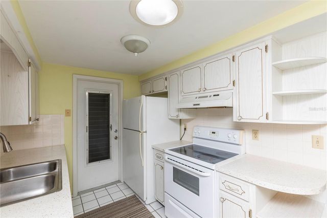 7725 GREYBIRCH TERRACE, Port Richey, FL 34668