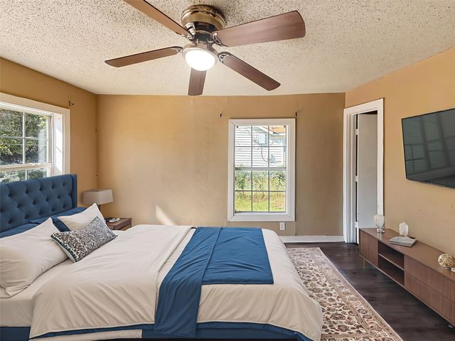 1607 Southtrees Street, Irving, TX 75060