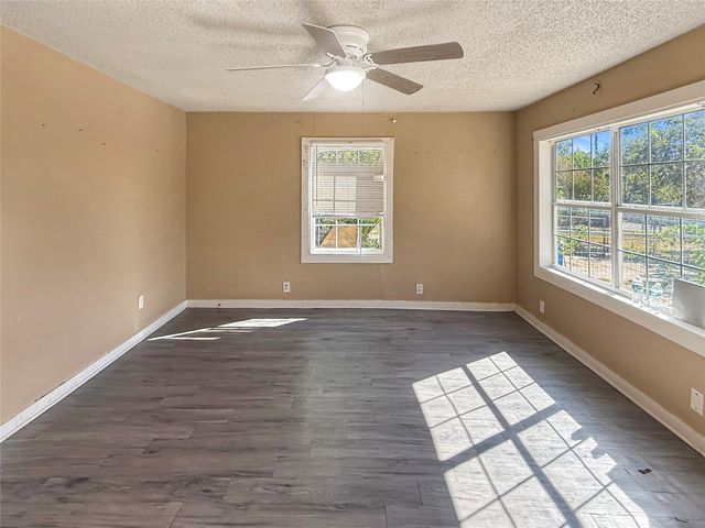 1607 Southtrees Street, Irving, TX 75060