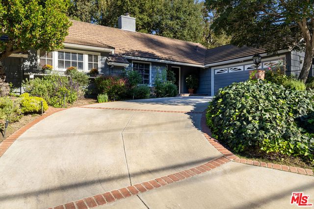 3920 Stone Canyon Avenue, Sherman Oaks, CA 91403