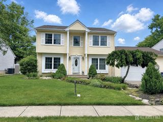 15 Lynn Court, North Brunswick, NJ 08902