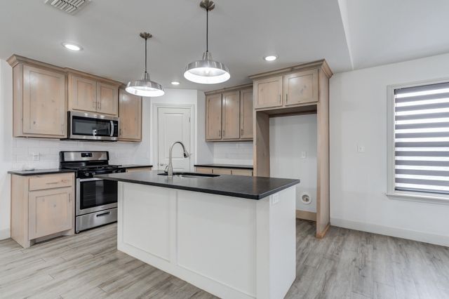 7020 24th Street, Lubbock, TX 79407