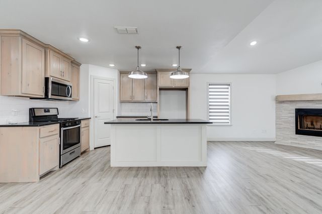 7020 24th Street, Lubbock, TX 79407