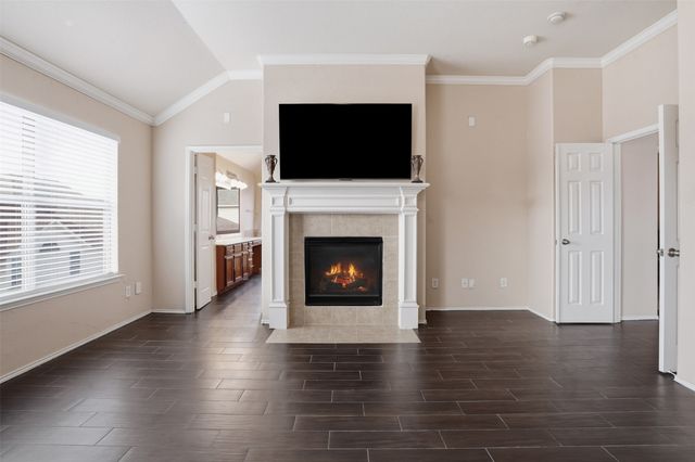 4301 Mountain Crest Drive, Fort Worth, TX 76123