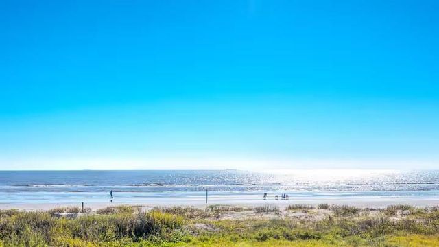 1513 40th Street, Galveston, TX 77550