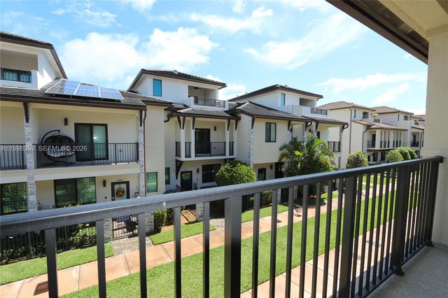 4738 NW 83rd Path, Doral, FL 33166