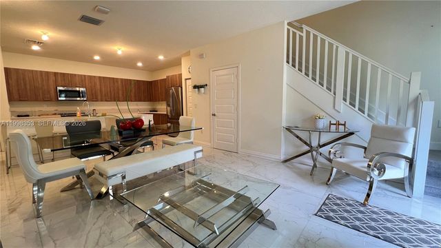 4738 NW 83rd Path, Doral, FL 33166