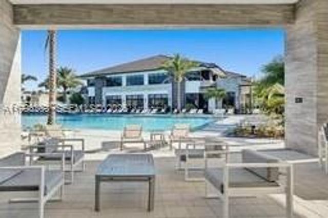 4738 NW 83rd Path, Doral, FL 33166