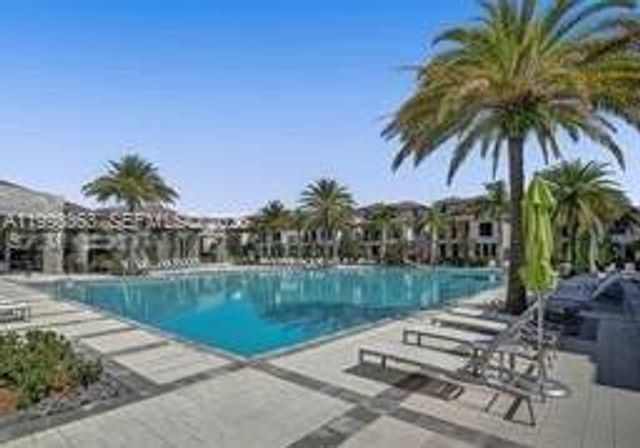 4738 NW 83rd Path, Doral, FL 33166