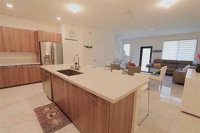 4738 NW 83rd Path, Doral, FL 33166