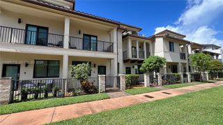 4738 NW 83rd Path, Doral, FL 33166