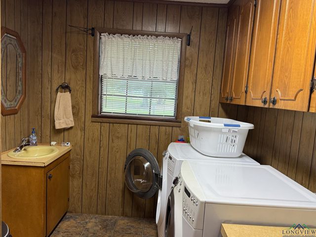 538 Corrine PL, Waskom, TX 75692