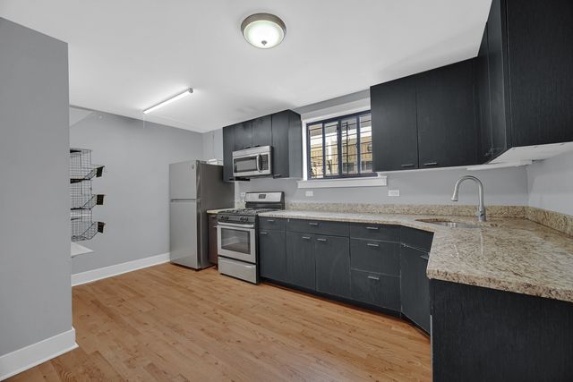 2620 W Foster Avenue 1, Chicago, IL 60625