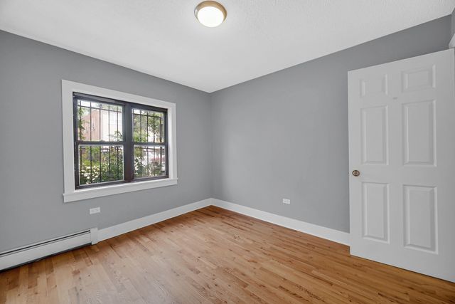 2620 W Foster Avenue 1, Chicago, IL 60625