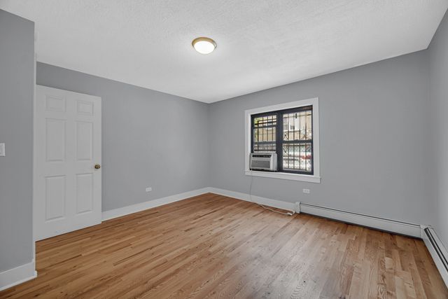 2620 W Foster Avenue 1, Chicago, IL 60625
