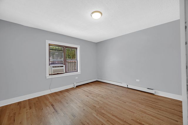 2620 W Foster Avenue 1, Chicago, IL 60625