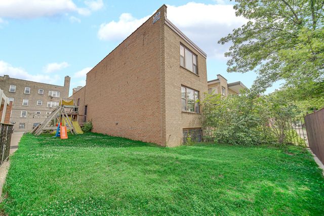 2620 W Foster Avenue 1, Chicago, IL 60625
