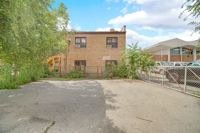 2620 W Foster Avenue 1, Chicago, IL 60625