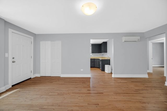 2620 W Foster Avenue 1, Chicago, IL 60625