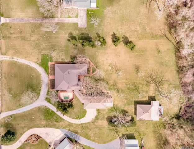 23432 Sunnyside Ln, Zachary, LA 70791