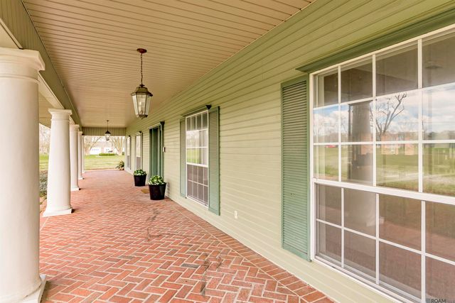 23432 Sunnyside Ln, Zachary, LA 70791