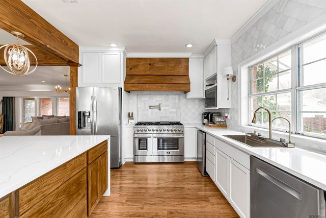 23432 Sunnyside Ln, Zachary, LA 70791