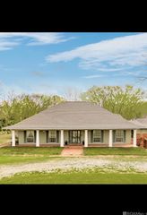 23432 Sunnyside Ln, Zachary, LA 70791