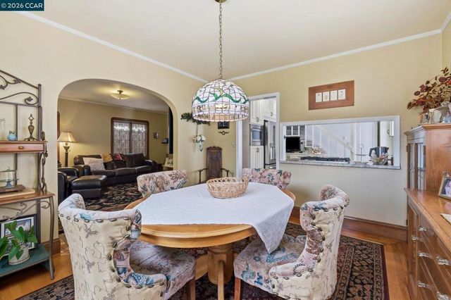 1225 Ulfinian Way, Martinez, CA 94553